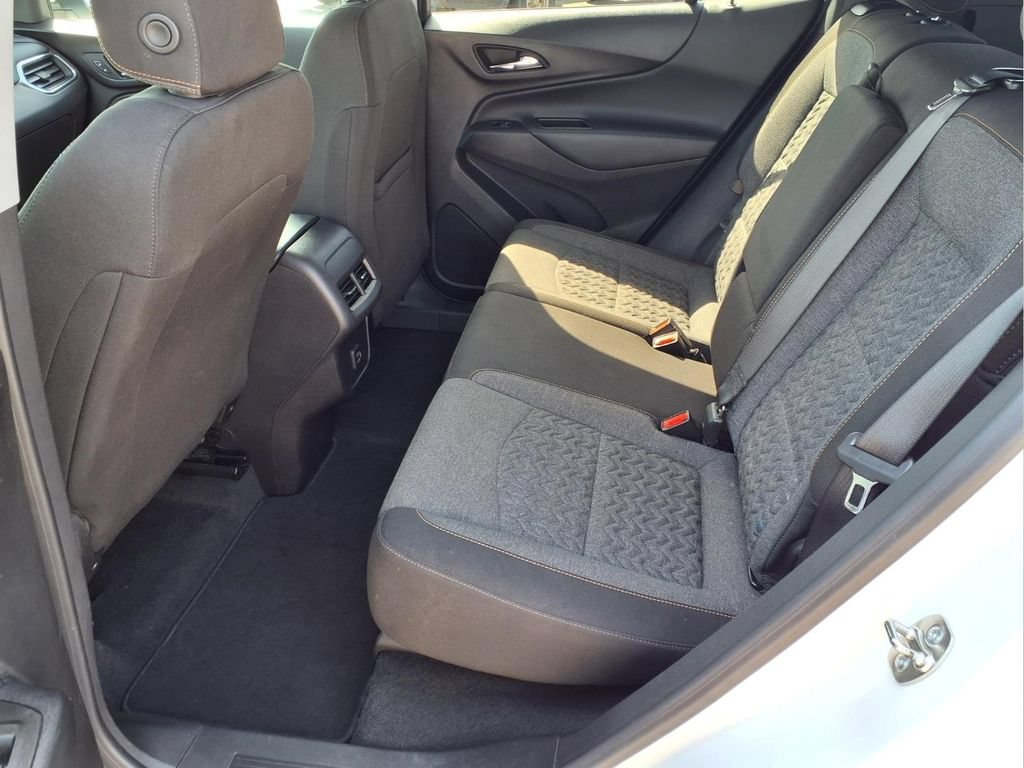Used 2024 Chevrolet Equinox LT FWD image 23