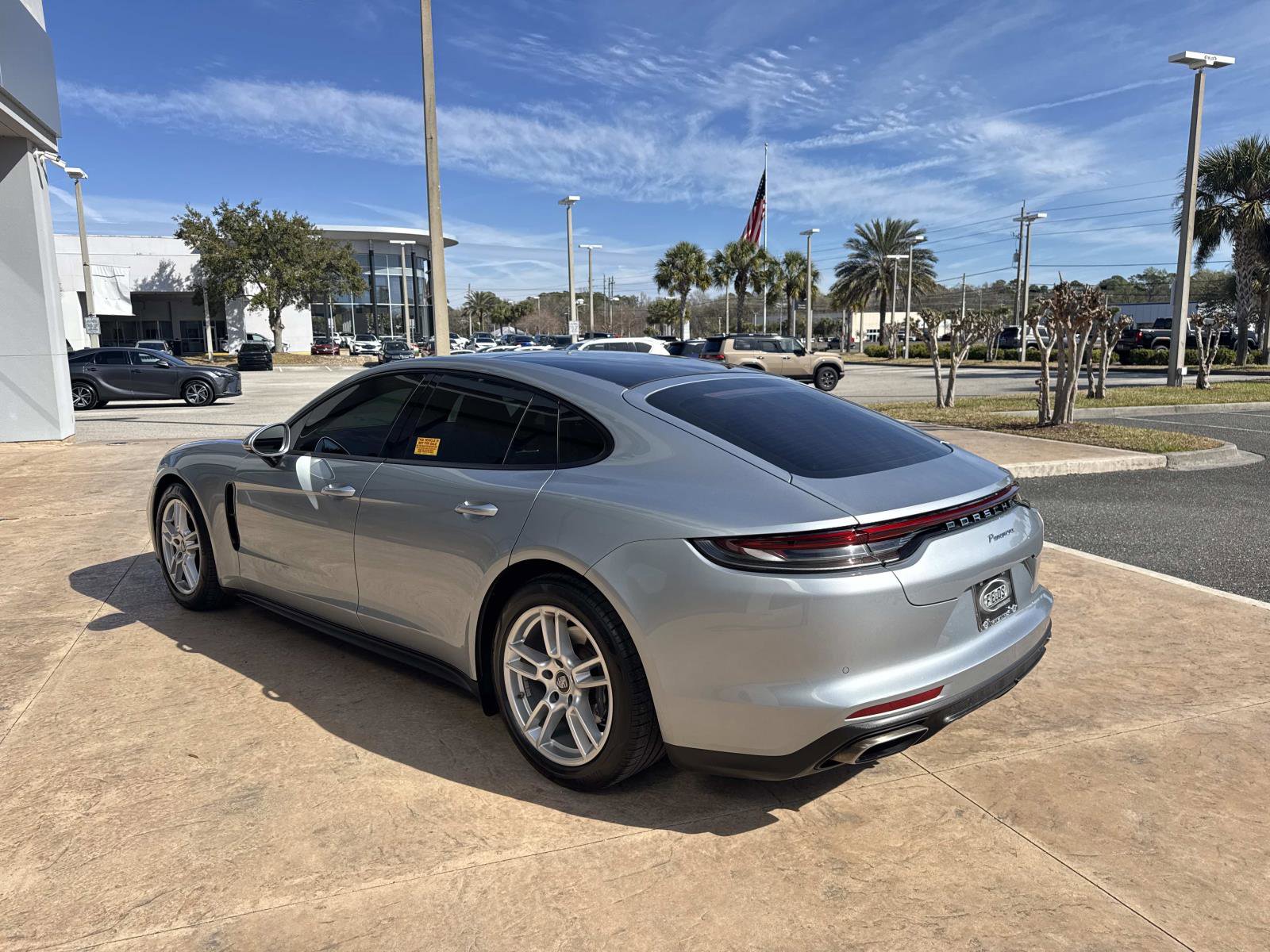 Used 2021 Porsche Panamera image 5