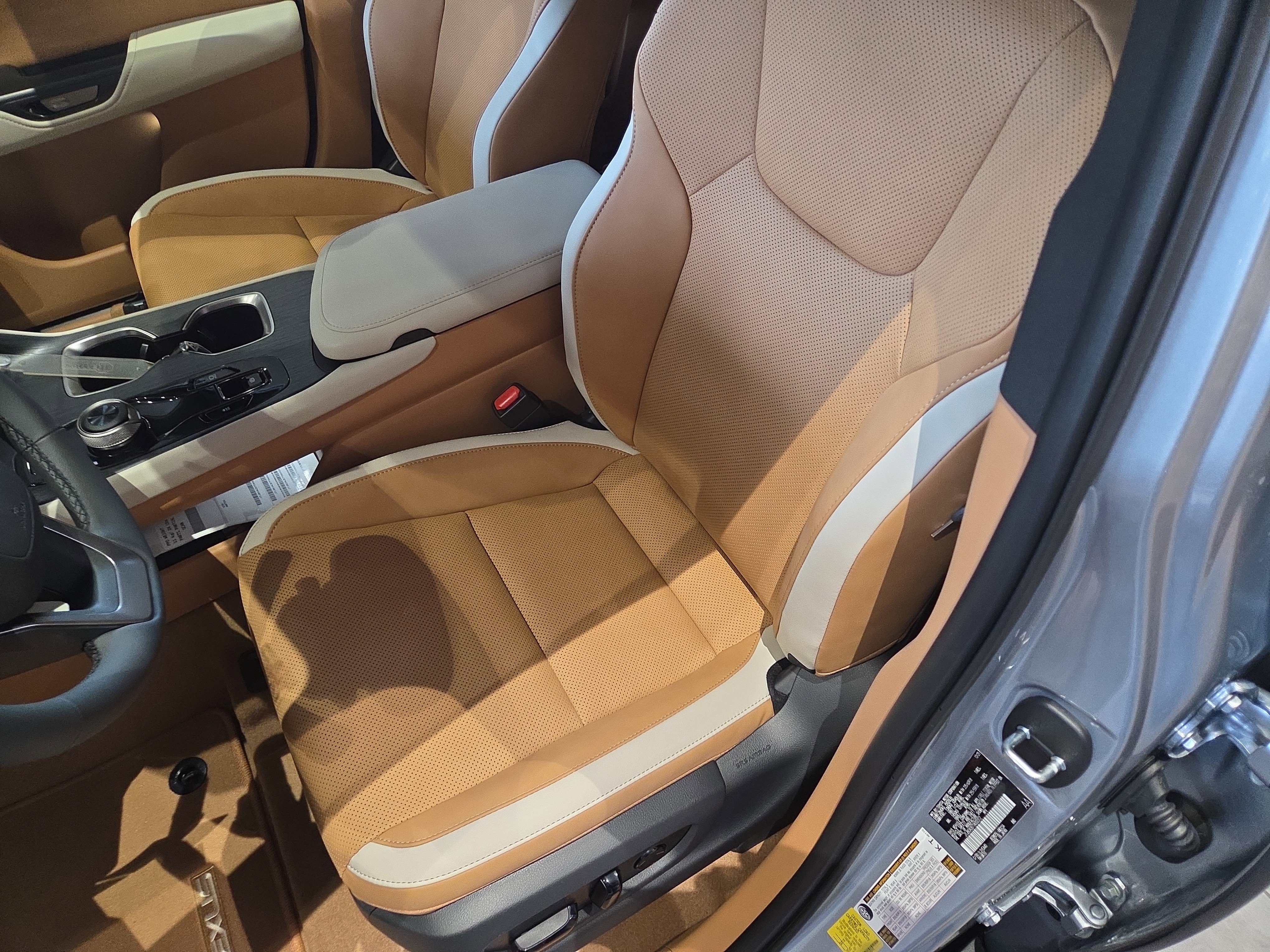 New 2026 Lexus RZ 450e AWD image 6