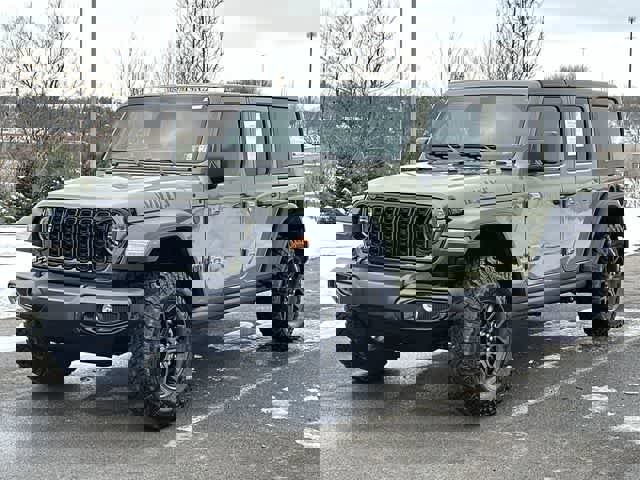 Used 2026 Jeep Wrangler Willys AWD/4WD image 1