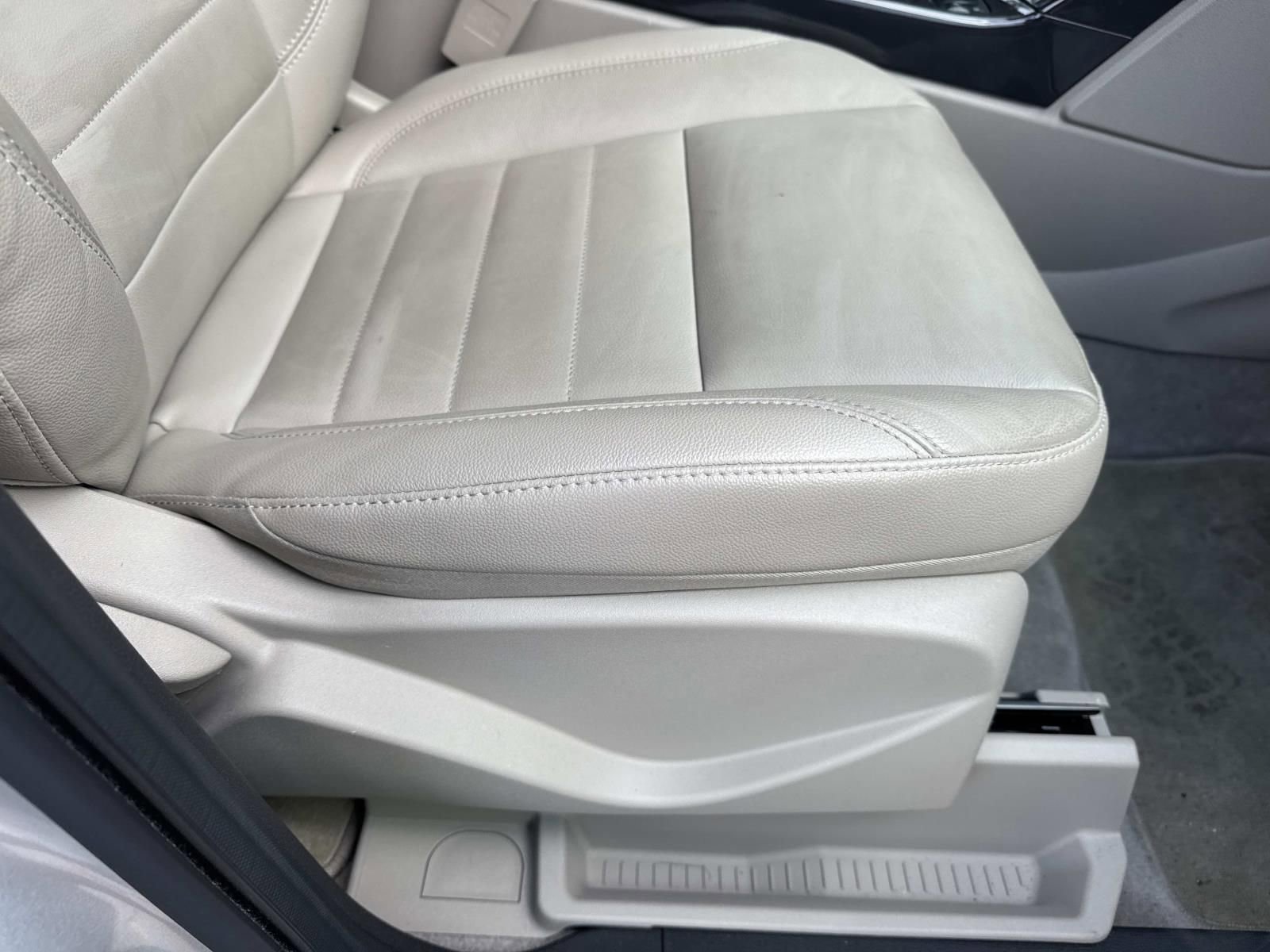 Used 2014 Ford Escape Titanium w/ Equipment Group 401A image 15