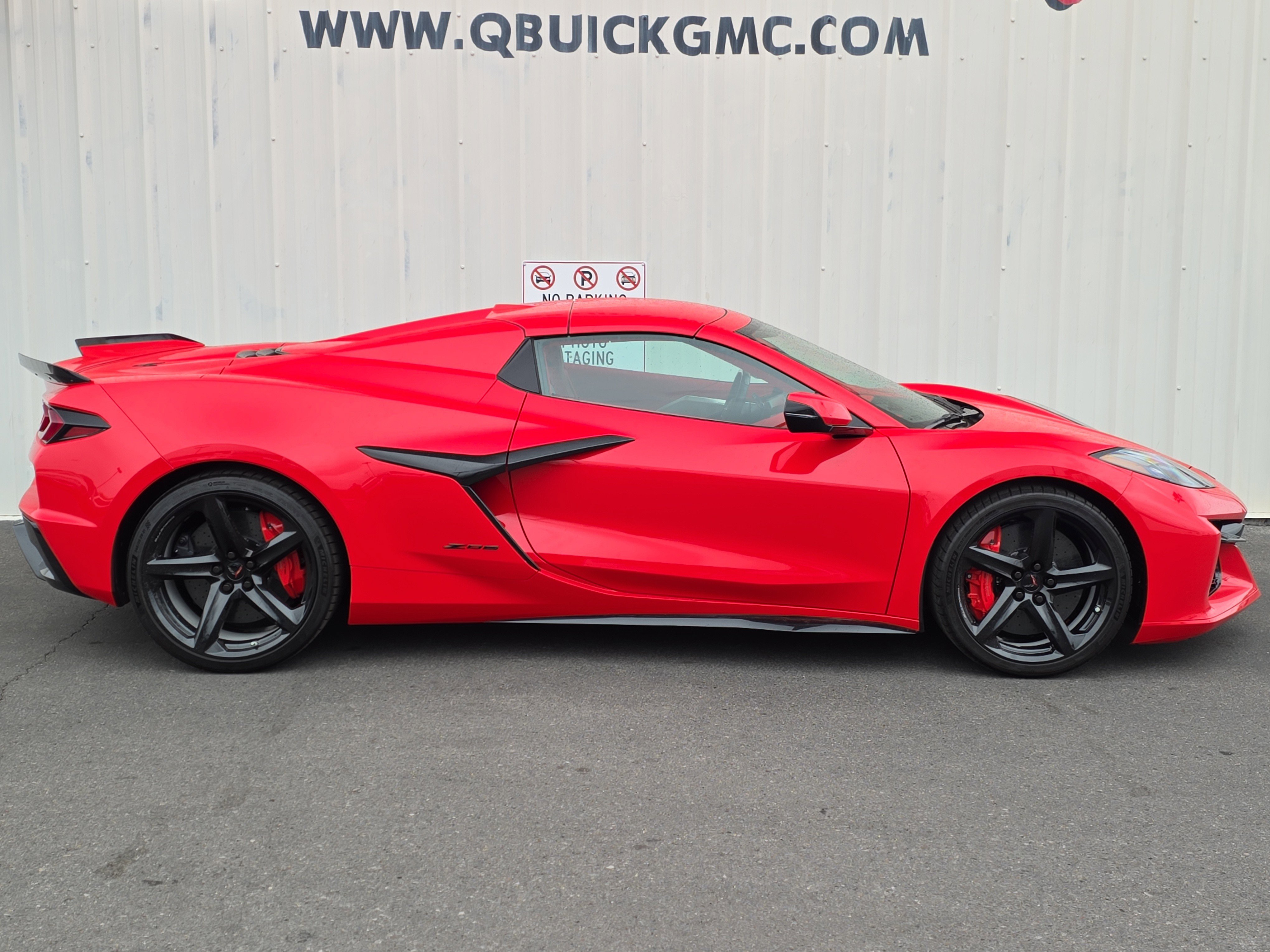 Used 2023 Chevrolet Corvette Z06 image 19