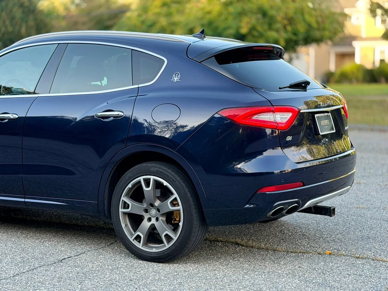 Used 2018 Maserati Levante GranLusso AWD/4WD image 47