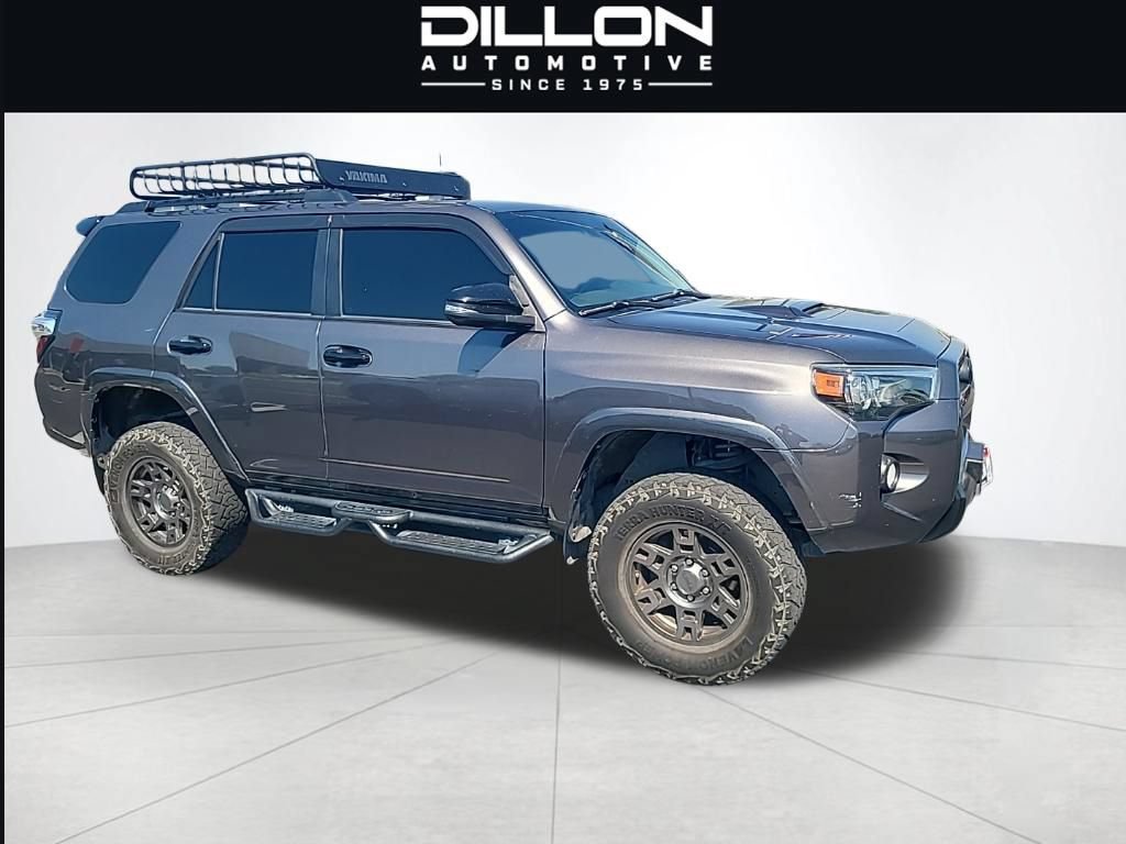 Used 2020 Toyota 4Runner Venture w/ Moonroof Package AWD/4WD image 6