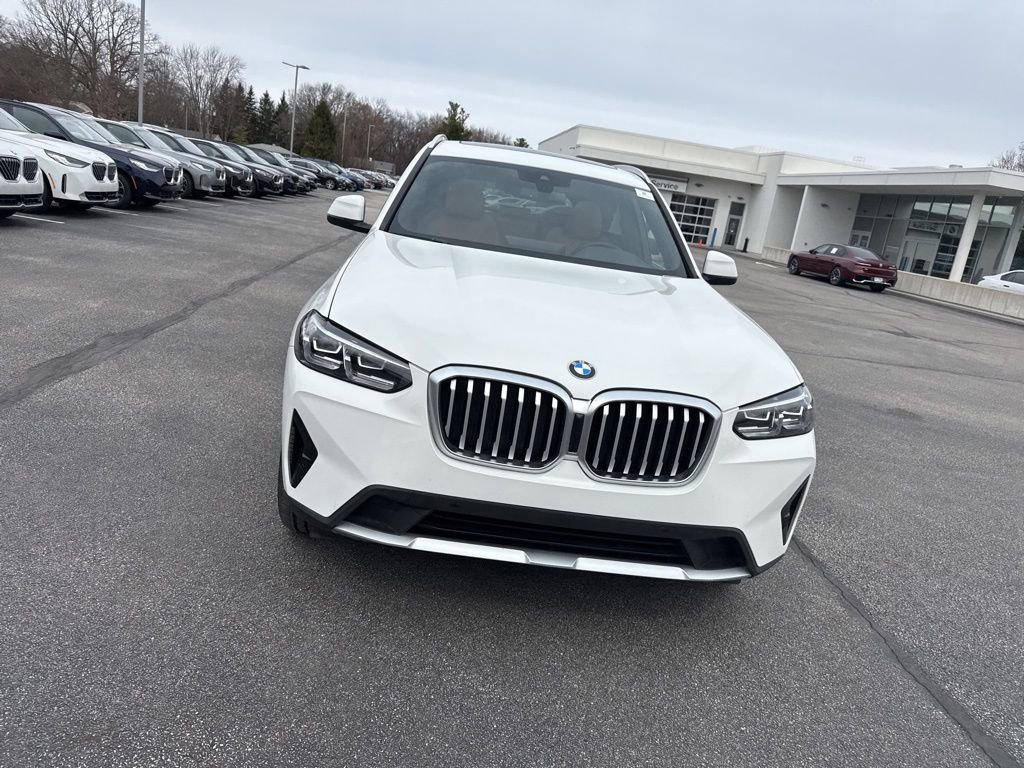 Used 2023 BMW X3 xDrive30i image 2