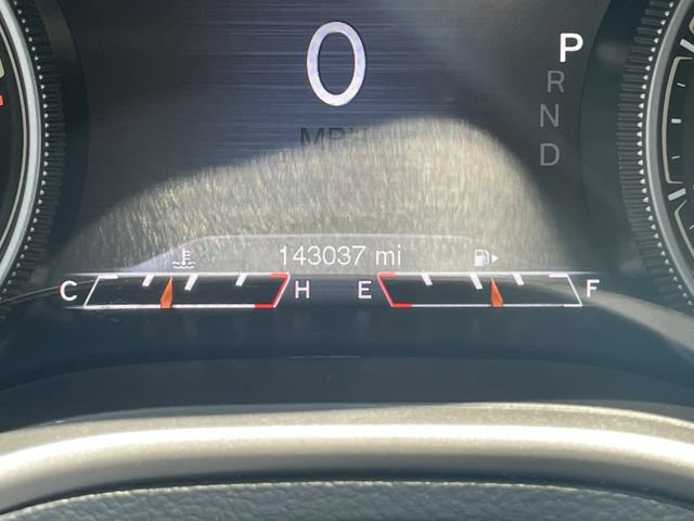 Used 2016 Jeep Cherokee Limited w/ Luxury Group AWD/4WD image 18