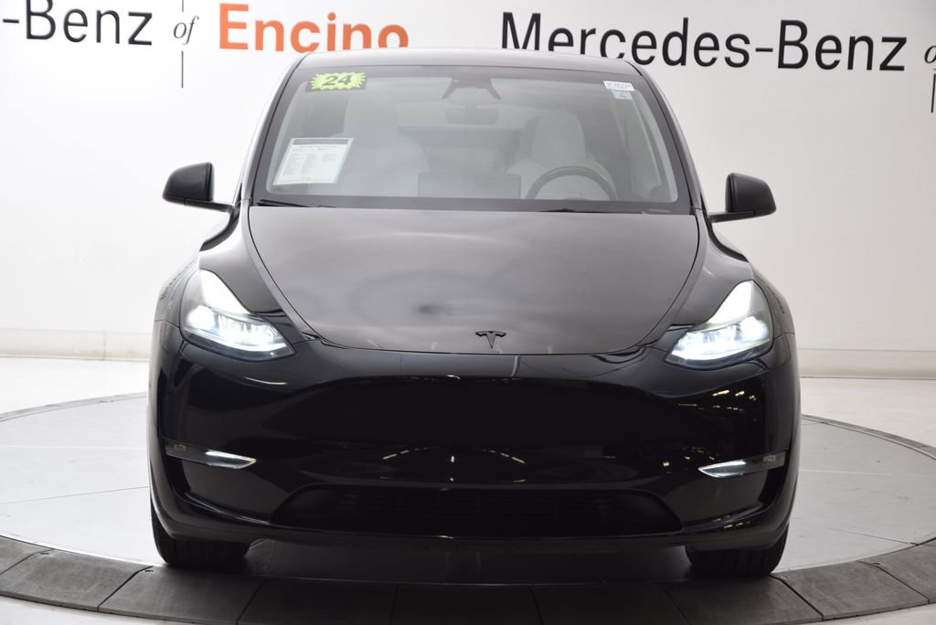 Used 2024 Tesla Model Y Long Range image 9
