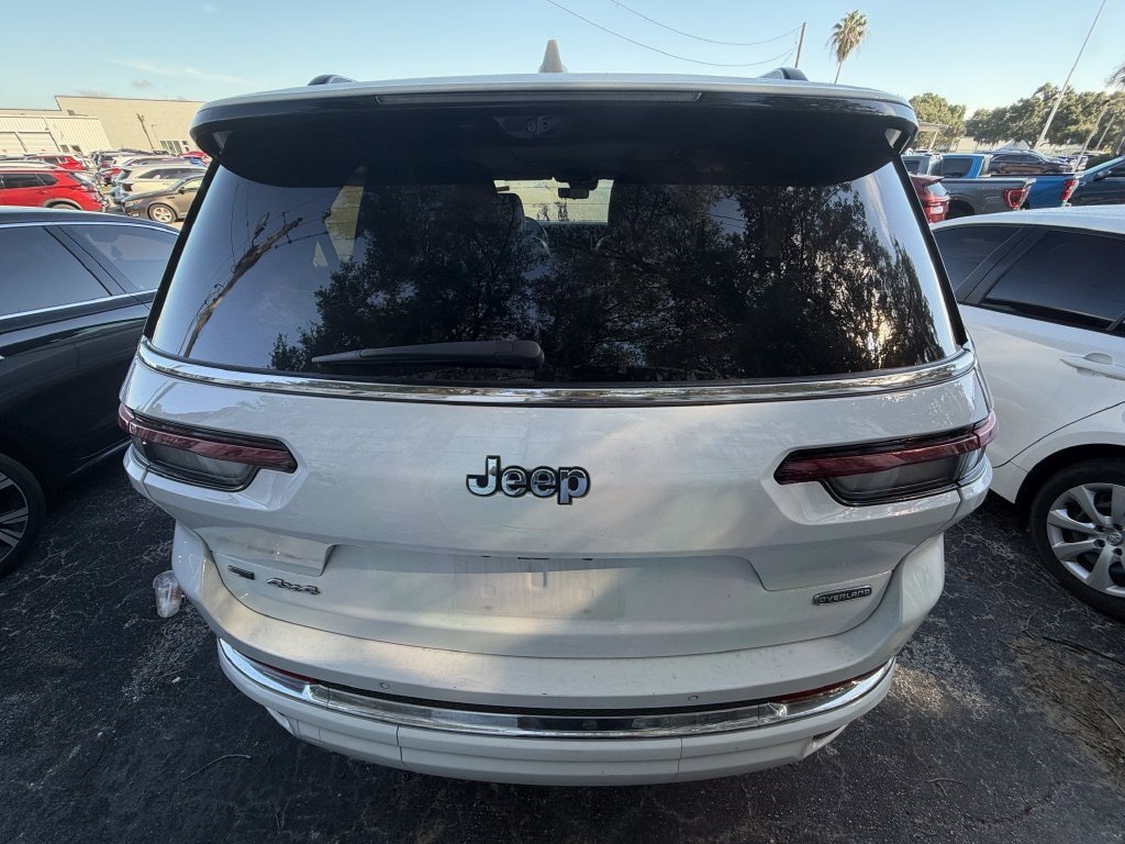 Used 2022 Jeep Grand Cherokee L Overland w/ Advanced Protech Group III AWD/4WD image 5
