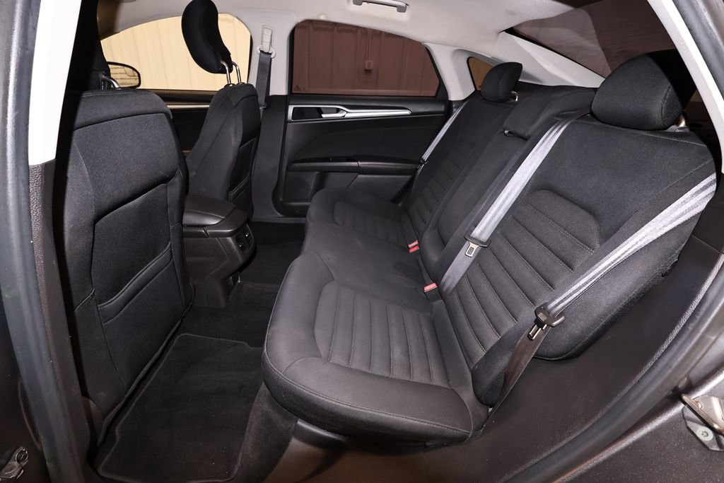 Used 2013 Ford Fusion SE FWD image 15