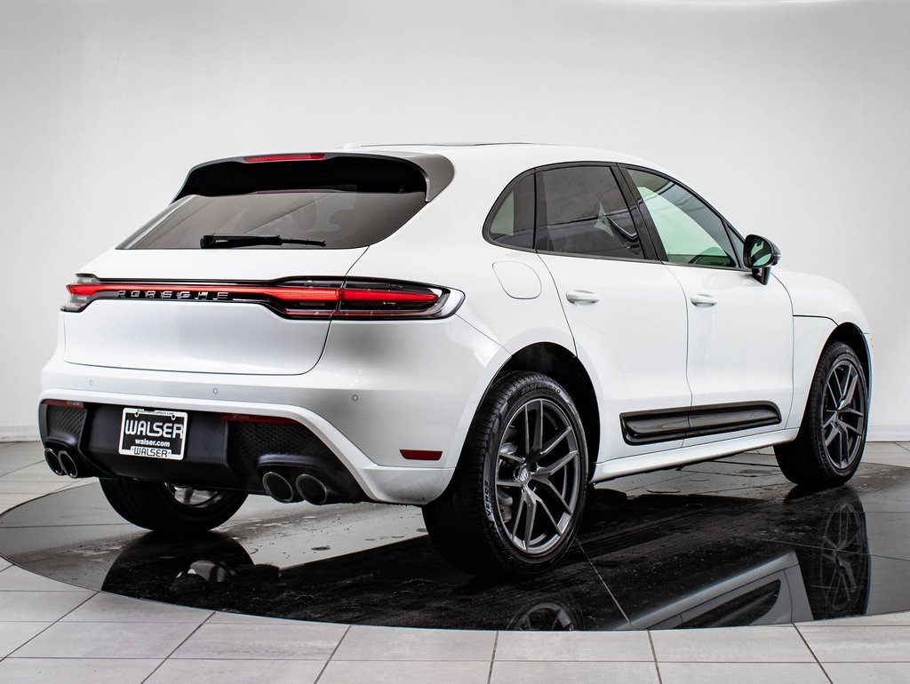 Certified 2025 Porsche Macan Turbo image 8