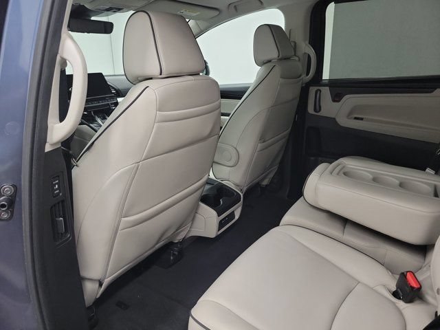 Certified 2025 Honda Odyssey Touring image 13