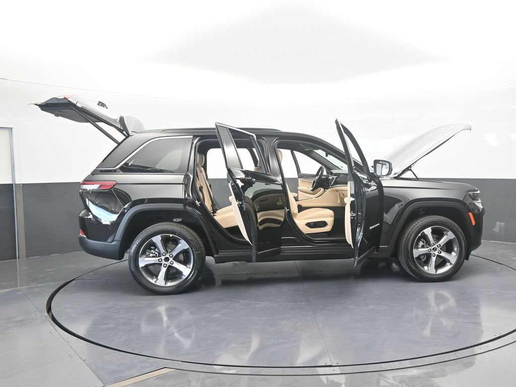 Used 2026 Jeep Grand Cherokee Limited RWD image 55