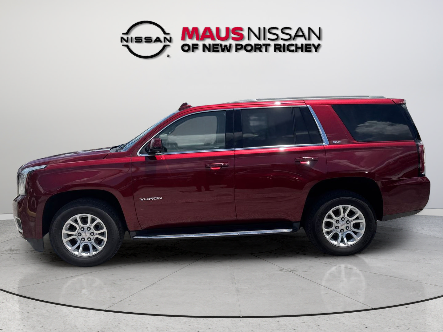 Used 2017 GMC Yukon SLT AWD/4WD image 4