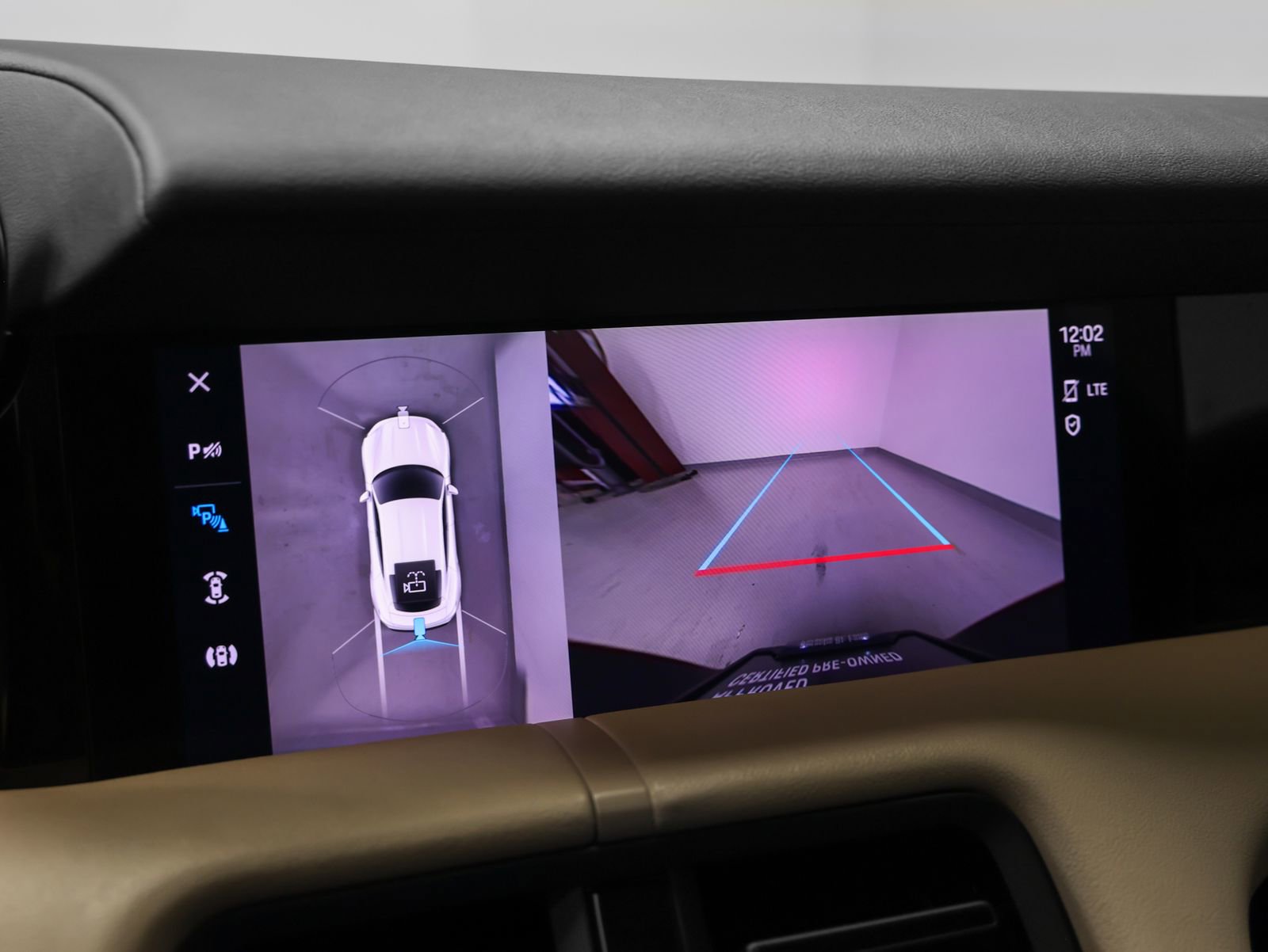 Certified 2021 Porsche Taycan image 34