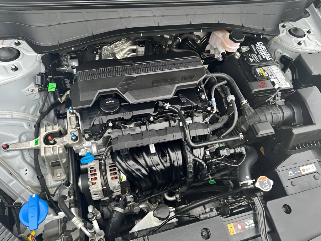 Used 2025 Hyundai Kona SEL AWD/4WD image 25