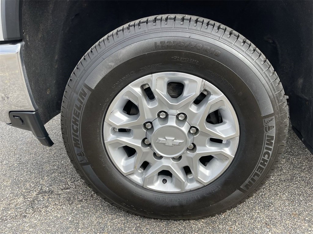 Used 2020 Chevrolet Silverado 2500 LTZ w/ LTZ Convenience Package image 10