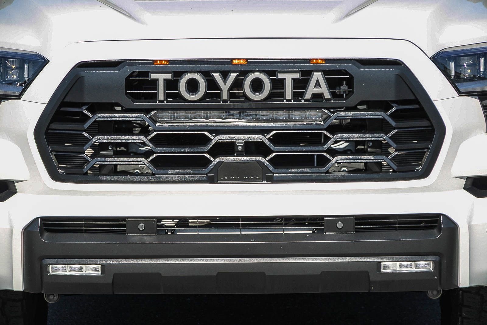 Used 2024 Toyota Sequoia TRD Pro AWD/4WD image 7