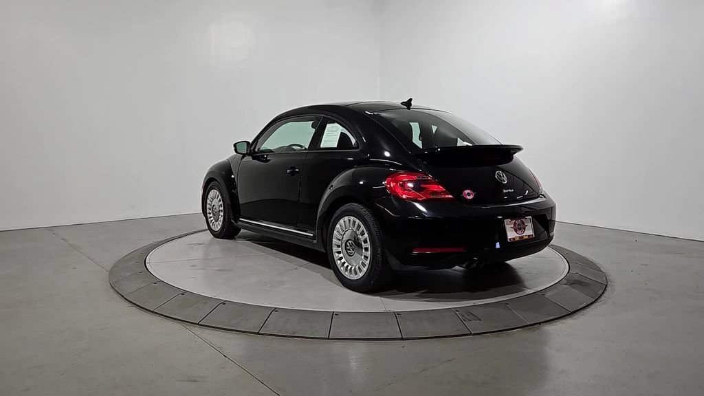 Used 2016 Volkswagen Beetle 1.8T FWD image 3