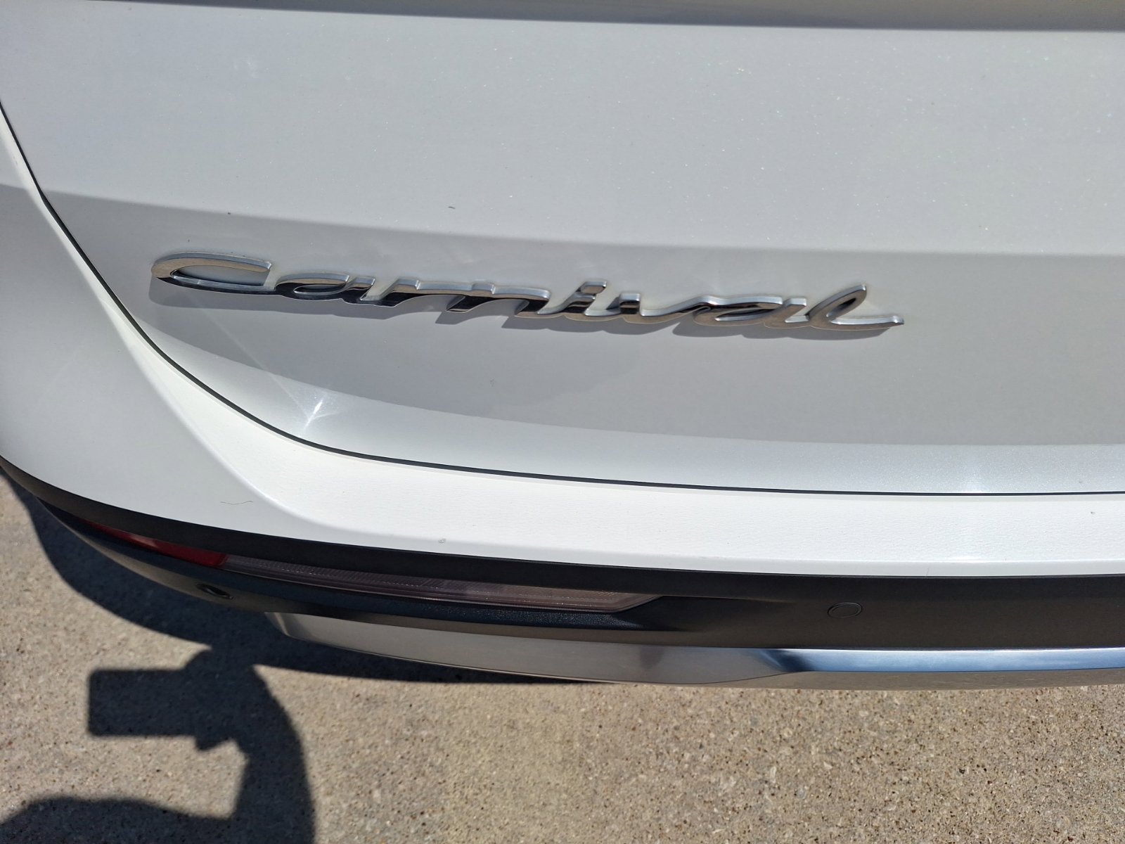 Used 2022 Kia Carnival SX FWD image 12
