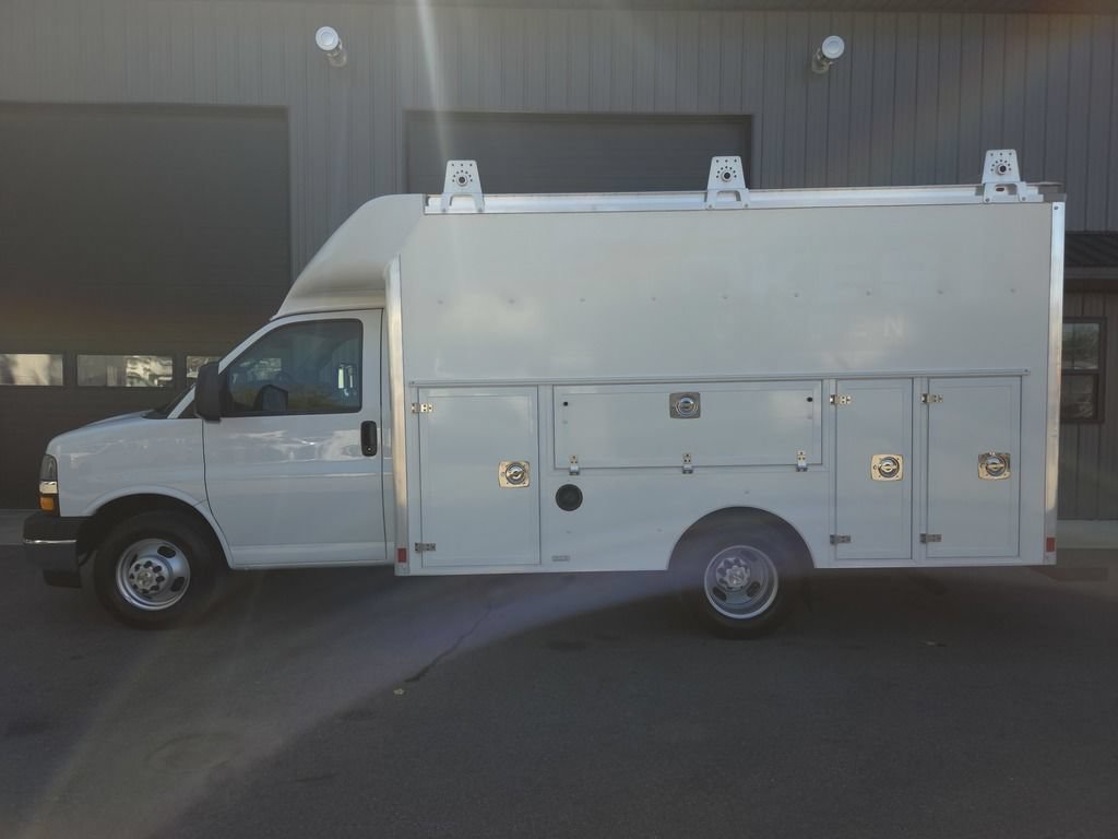 Used 2019 Chevrolet Express 3500 w/ Power Convenience Package RWD image 1