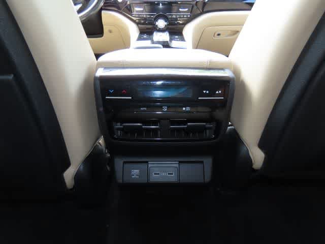 Used 2022 Acura MDX SH-AWD image 25