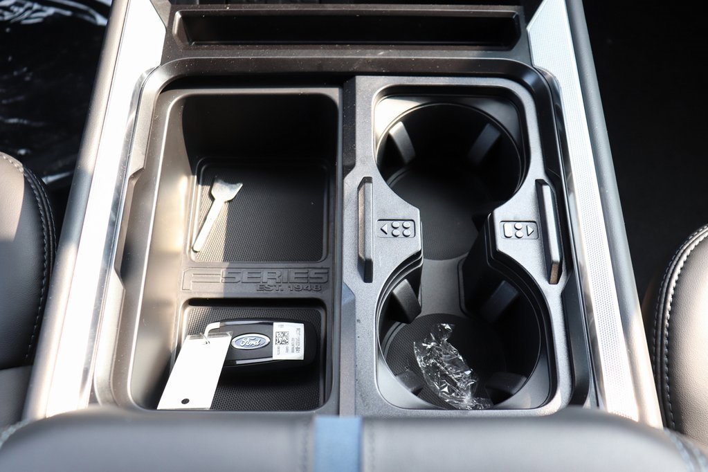New 2025 Ford F250 Platinum image 29