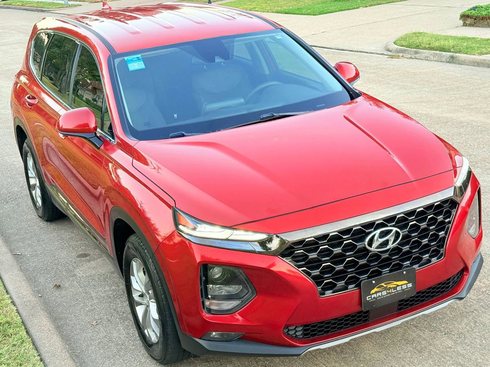 Used 2019 Hyundai Santa Fe SEL image 2