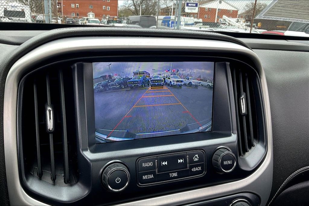 Used 2015 GMC Canyon SLT image 19