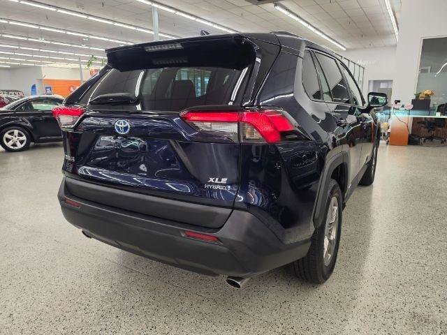 Used 2024 Toyota RAV4 XLE w/ Convenience Package AWD/4WD image 5