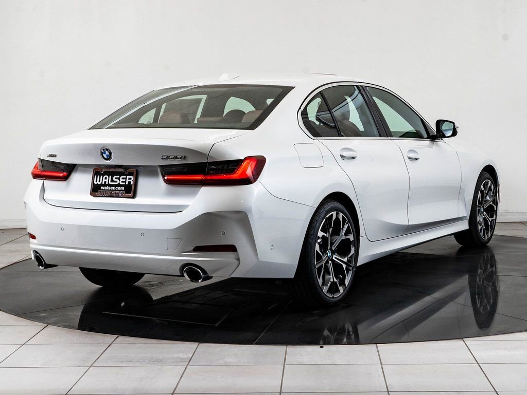 New 2026 BMW 330i xDrive Sedan w/ Premium Package AWD/4WD image 10