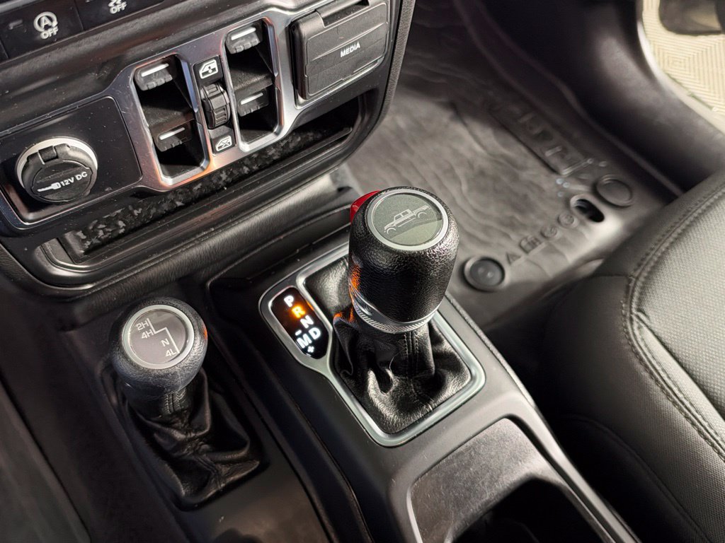 Used 2022 Jeep Gladiator Sport AWD/4WD image 23