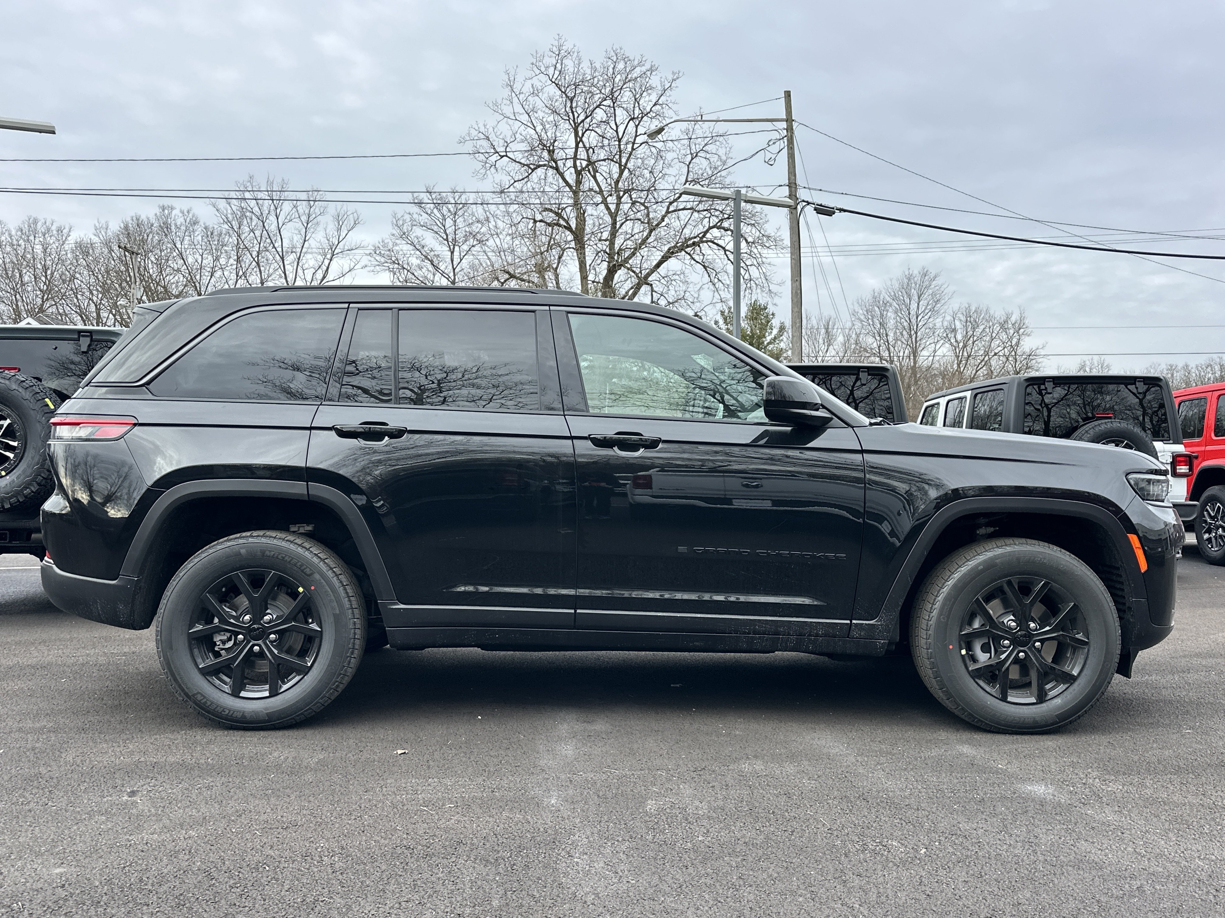 New 2026 Jeep Grand Cherokee Altitude AWD/4WD image 20