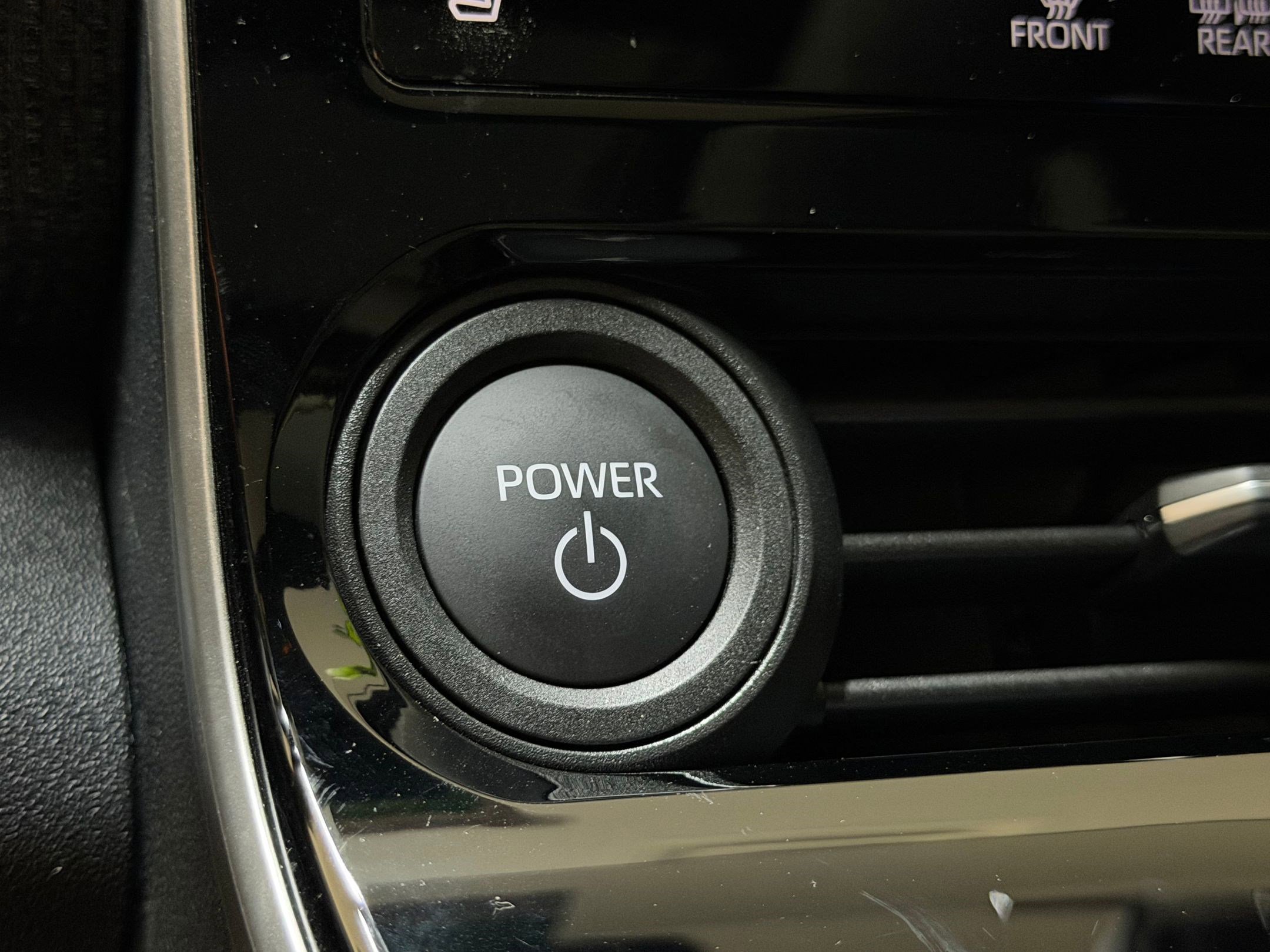 Used 2024 Subaru Solterra Touring w/ Touring Package image 39