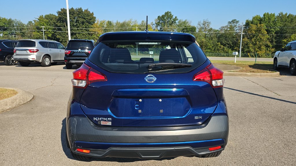 Used 2018 Nissan Kicks SR FWD image 15