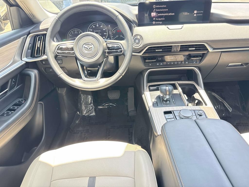 Certified 2025 MAZDA CX-90 3.3 Turbo w/ Preferred Package AWD/4WD image 17