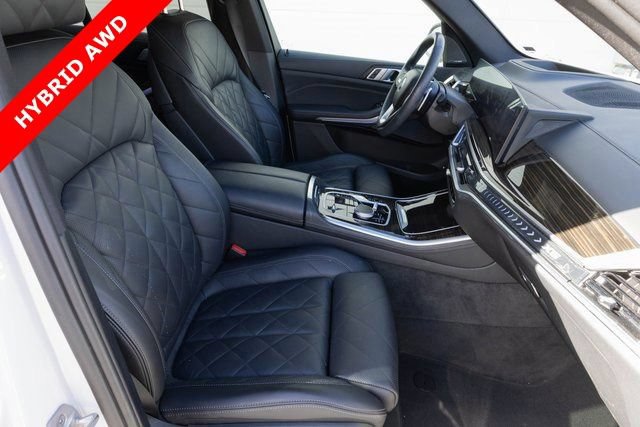 Used 2024 BMW X5 xDrive50e AWD/4WD image 16