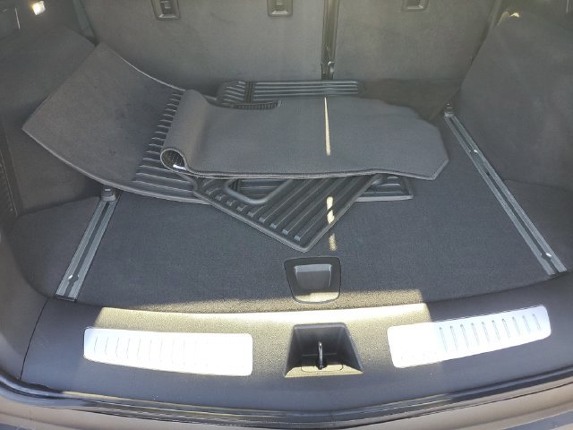 Certified 2024 Cadillac XT5 Premium Luxury w/ LPO, Floor Liner Package AWD/4WD image 8