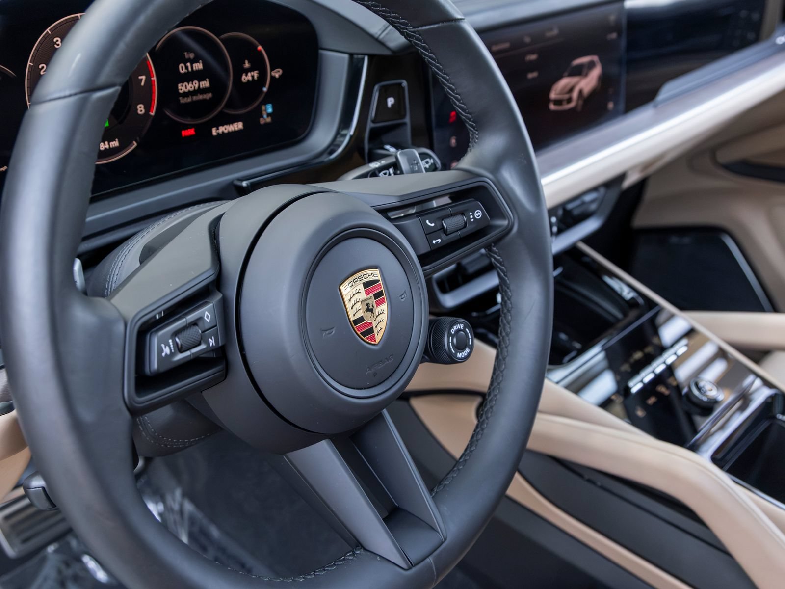 Certified 2025 Porsche Cayenne S AWD/4WD image 36