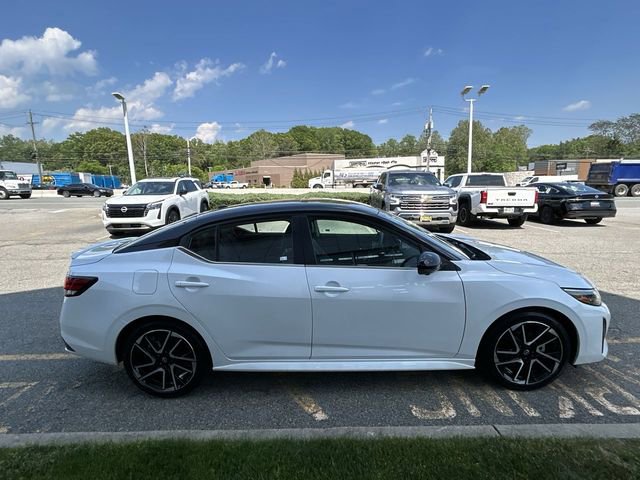 Certified 2025 Nissan Sentra SR w/ SR Premium Package FWD image 9