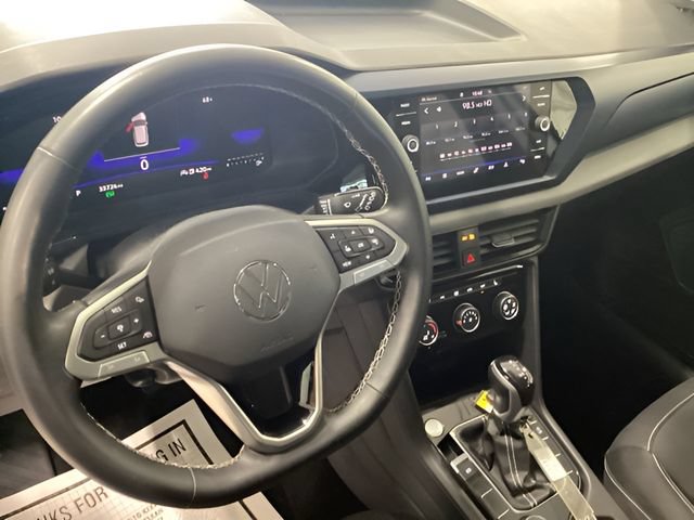 Certified 2023 Volkswagen Taos SE w/ Panoramic Sunroof Package AWD/4WD image 6