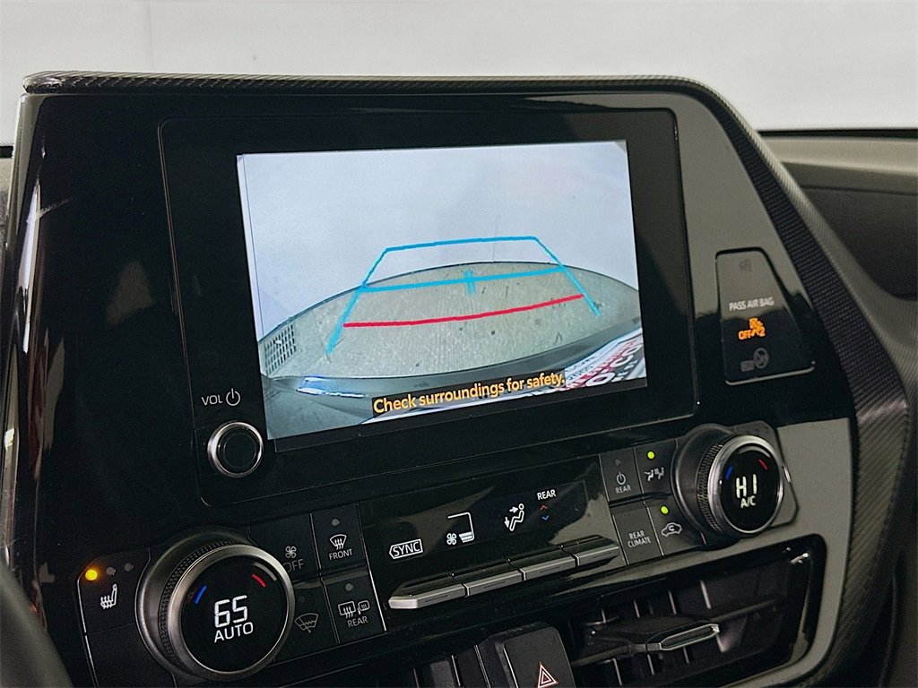 Used 2024 Toyota Highlander XSE image 10