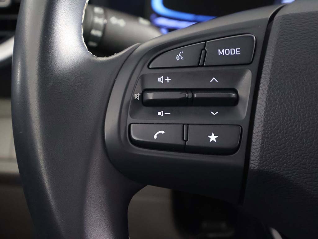 Certified 2023 Hyundai Venue Limited image 35