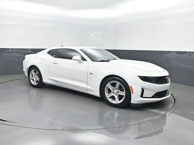Used 2020 Chevrolet Camaro LT RWD image 30