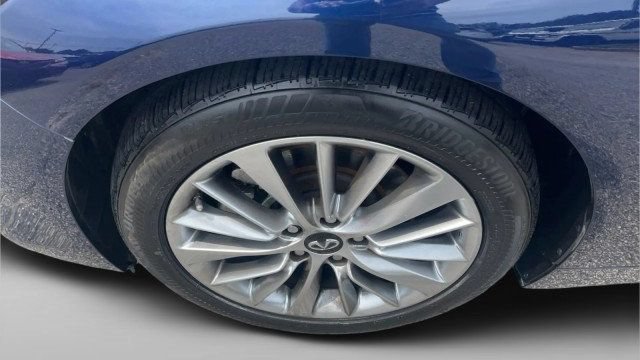 Used 2023 INFINITI Q50 Luxe w/ Cargo Package RWD image 8