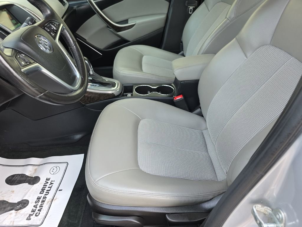 Used 2014 Buick Verano FWD image 2