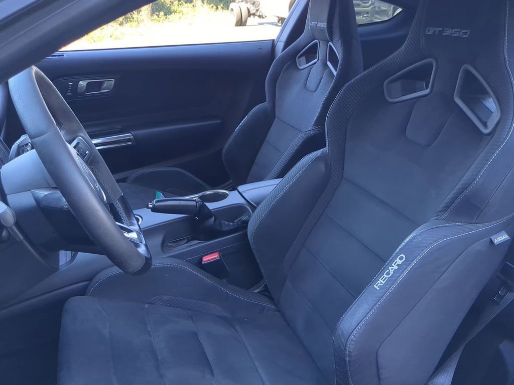 Used 2016 Ford Mustang Shelby GT350 w/ Track Package image 6