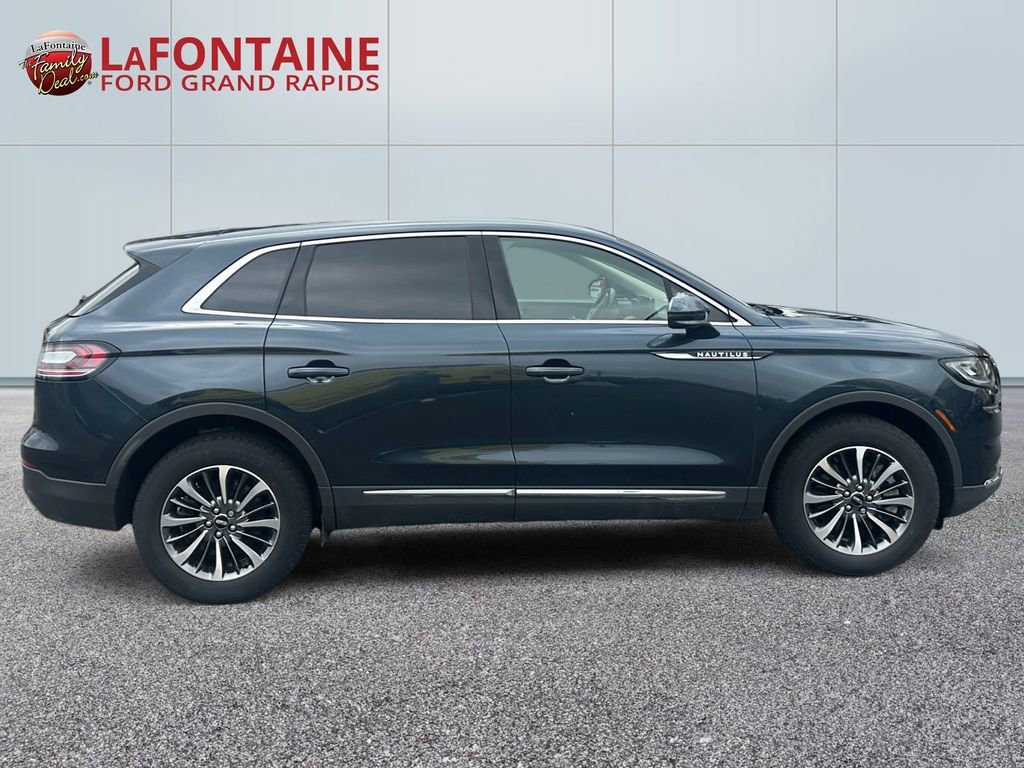 Used 2023 Lincoln Nautilus Reserve w/ Class II Trailer Tow Package image 8