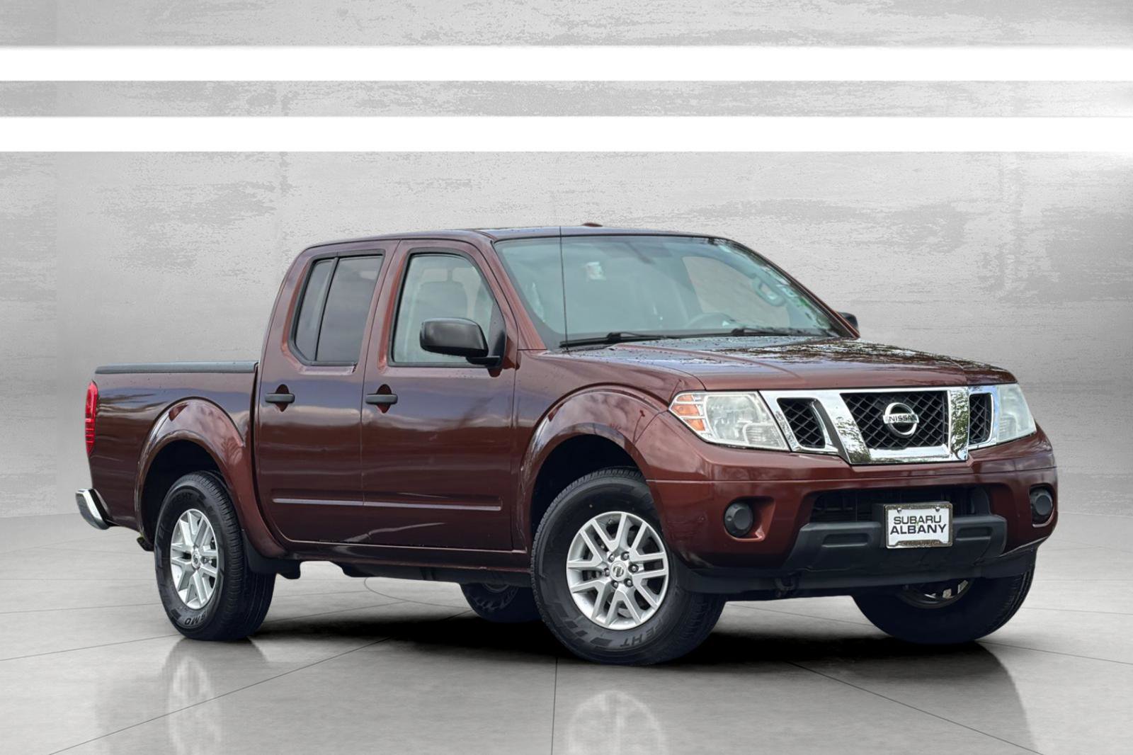 Used 2016 Nissan Frontier SV image 2