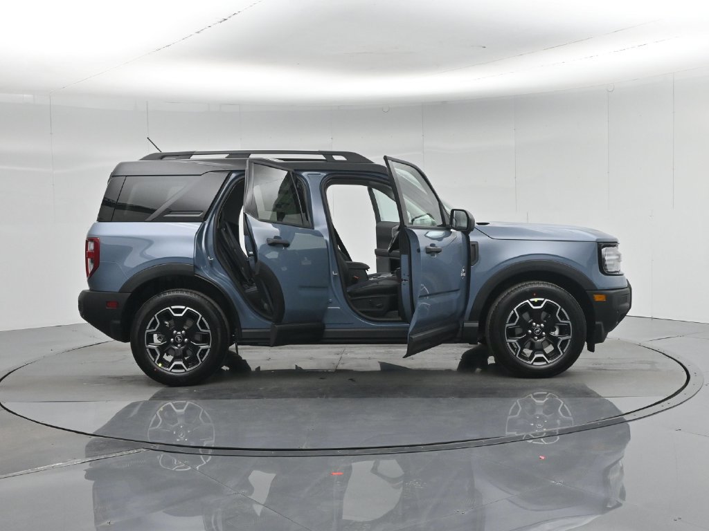 New 2026 Ford Bronco Sport Outer Banks w/ Outer Banks Tech Package+ AWD/4WD image 36