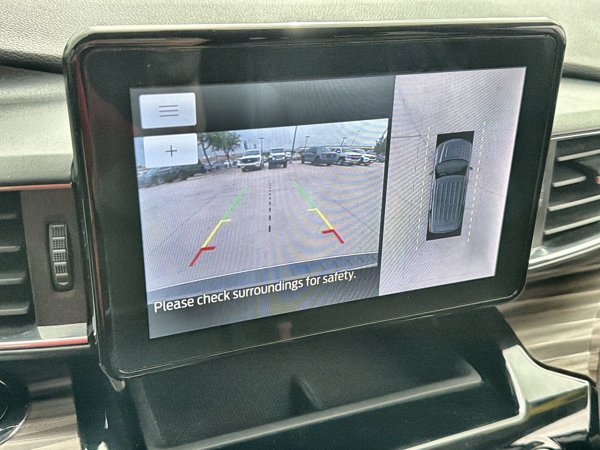 Used 2022 Ford Explorer Limited w/ Equipment Group 301A RWD image 17